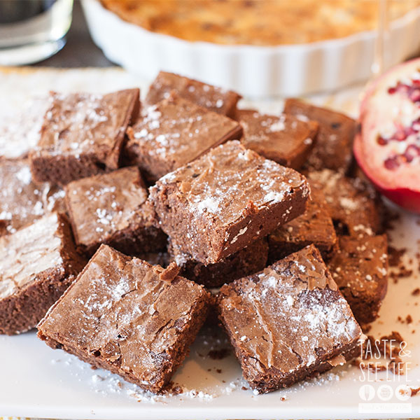 Easy-Fall-Brunch-Homemade-Brownies